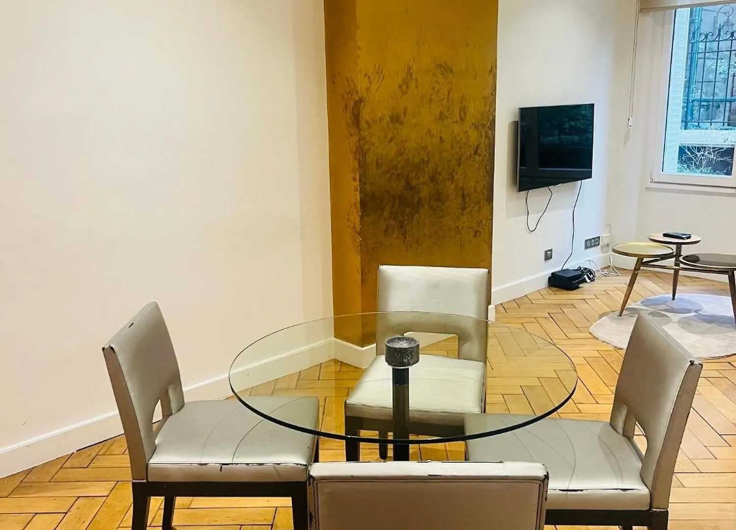 Apartment Appartement Tour Eiffel Montaigne Paris