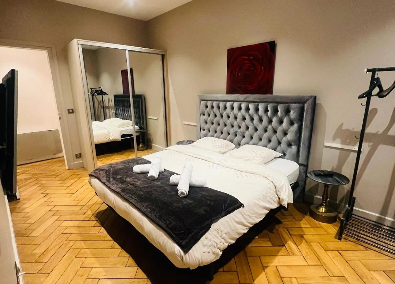 Appartement Tour Eiffel Montaigne location