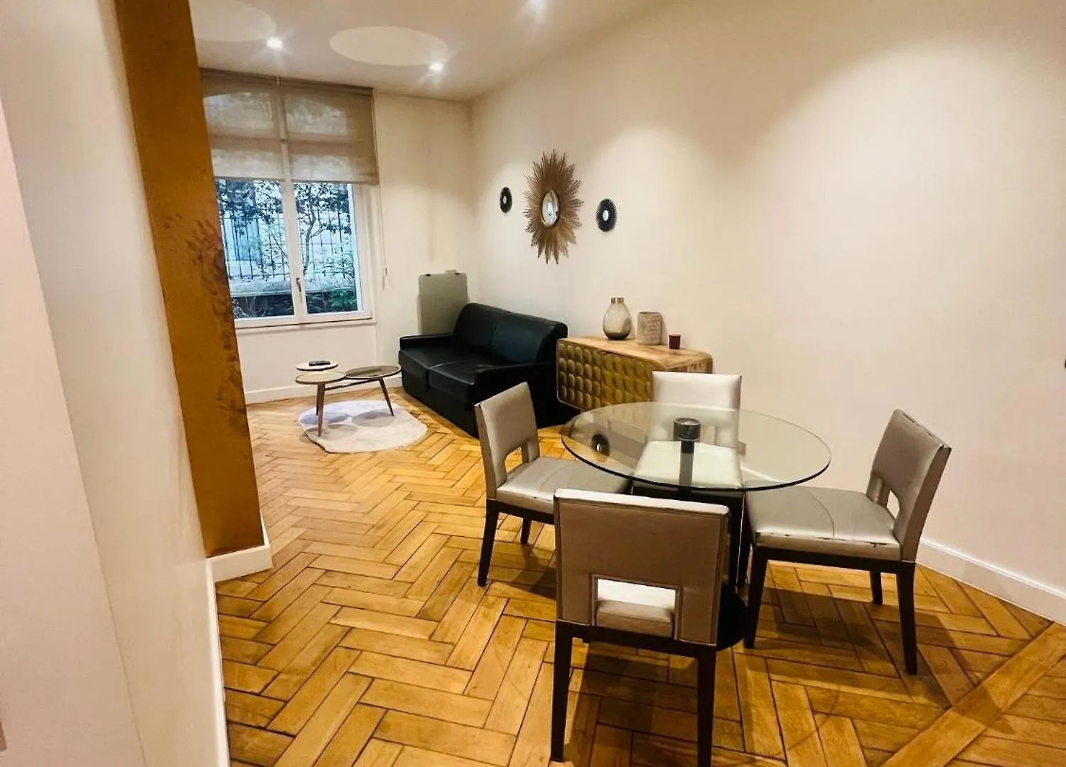 Apartamento Appartement Tour Eiffel Montaigne París