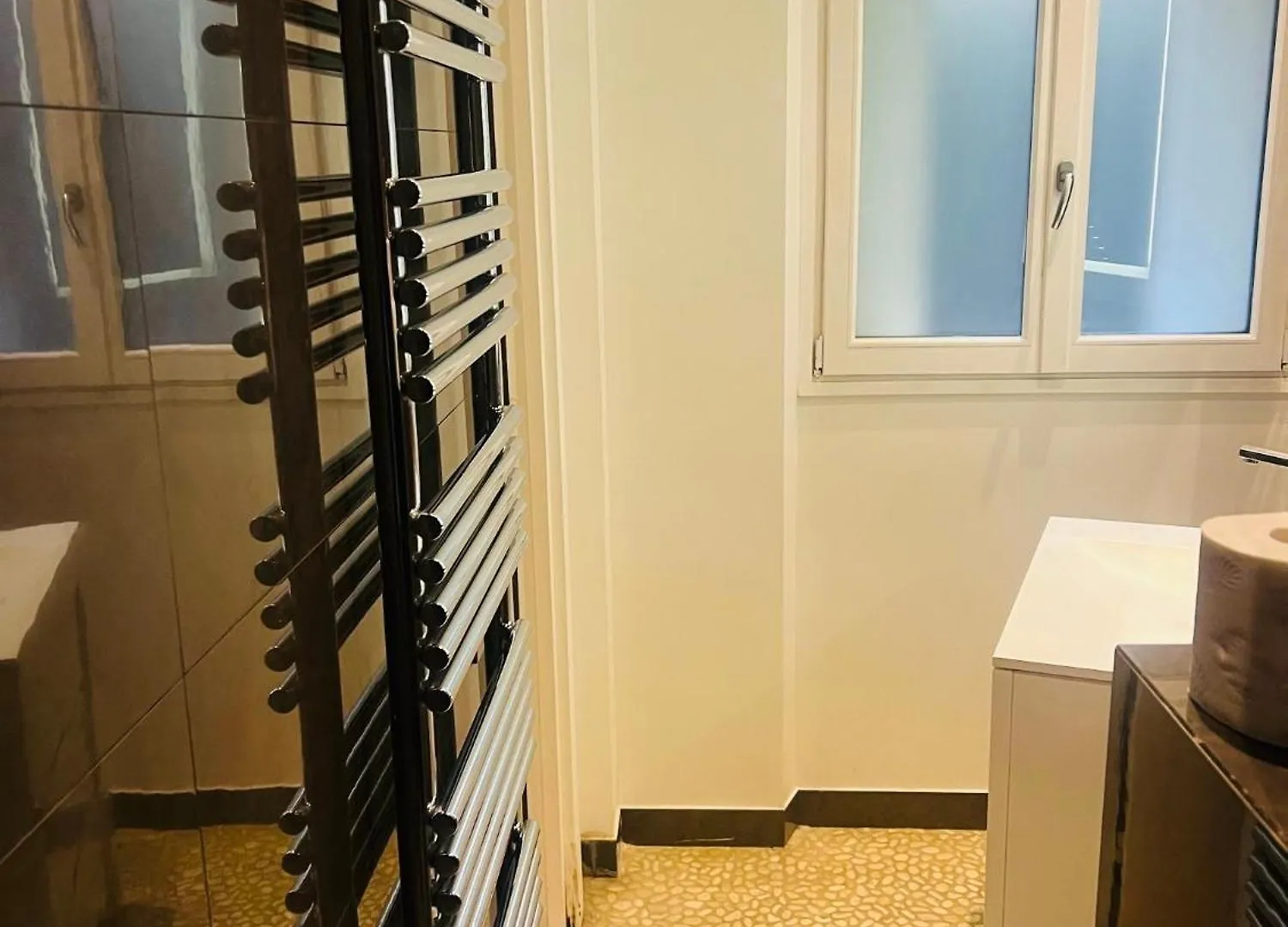 Appartement Tour Eiffel Montaigne Paris 0*,  France