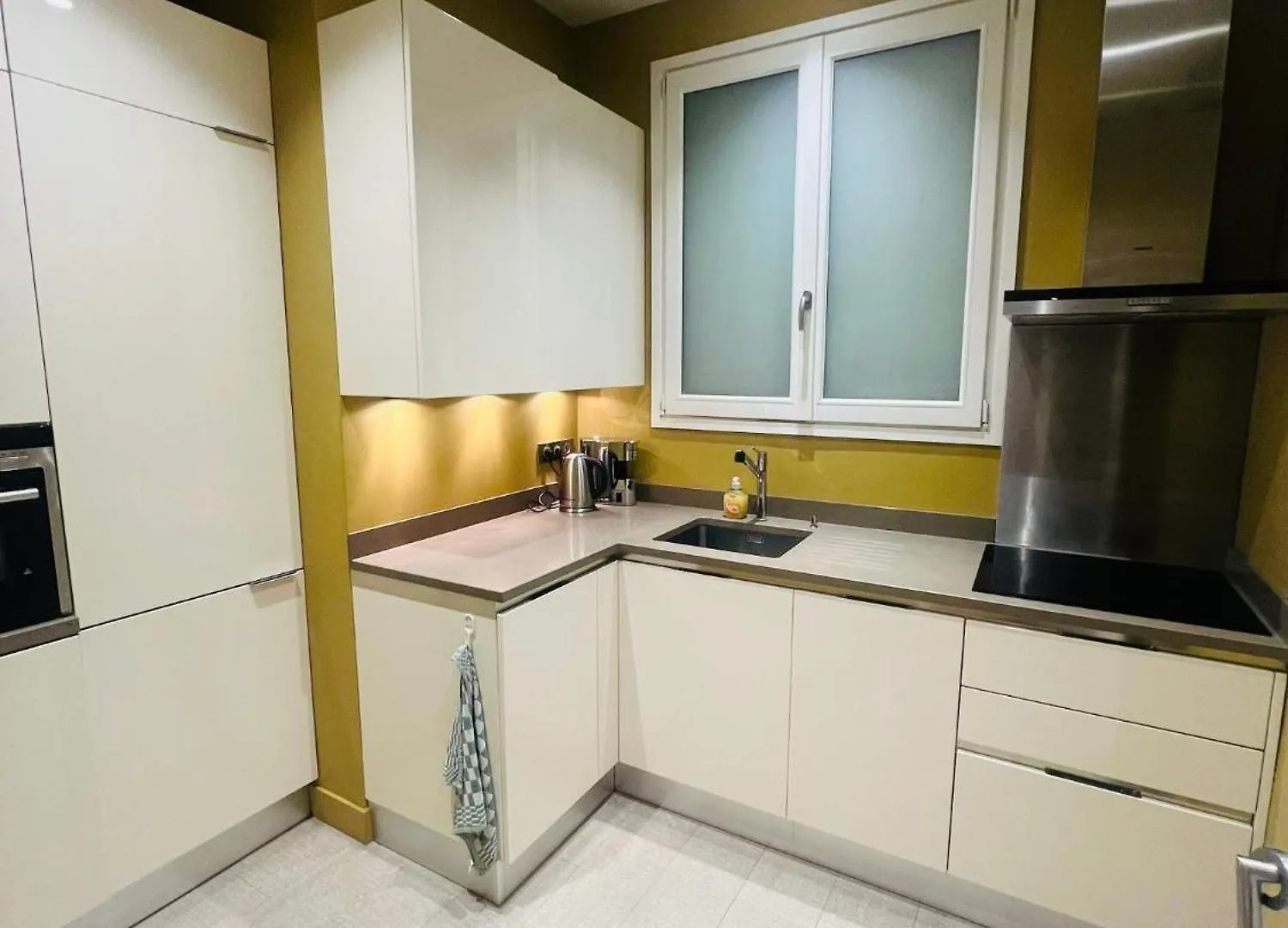Appartement Tour Eiffel Montaigne París 0*,  Francia